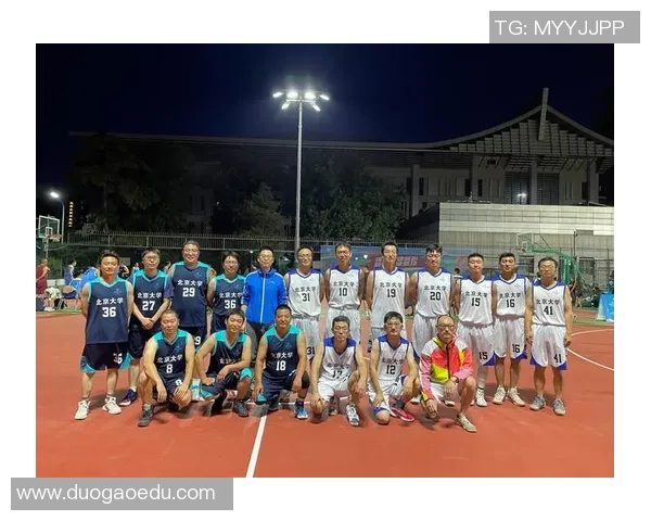 成都篮球队团队协作变革引发热议助力球队崛起与发展