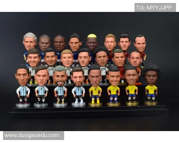 可动足球明星手办带你体验真实赛场魅力与激情的完美结合